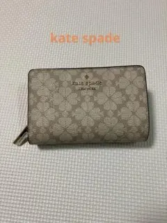新品 正規品☆kate spade 折り財布 ベージュ クローバー 二つ折り財布
