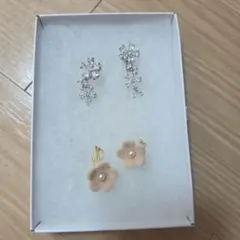 フラワーモチーフ イヤリング 2点セット