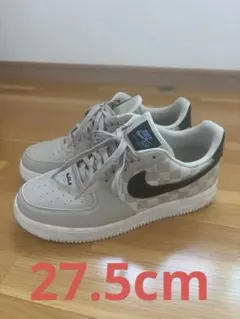 美品　AIR FORCE 1 07 QS レブロン・ジェームズ　27.5cmのサムネイル