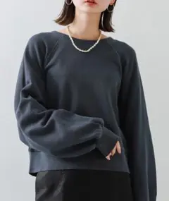 【美品】長袖 スウェット クロップド丈 ネイビー トレーナー