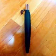 美品　コンパクト ブラック男女兼用 折りたたみ傘 木製ハンドル、新品、未使用