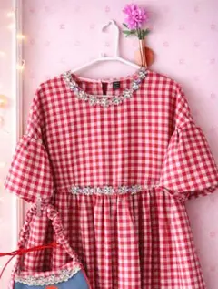 お揃いバッグとギンガムドレス