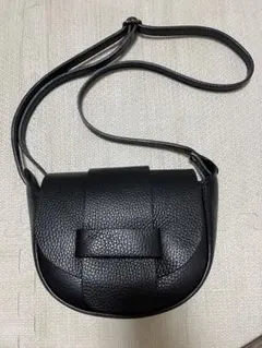 値下げ【URBAN RESEARCH】フラップデザインショルダーバッグ ブラック