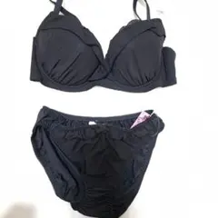 E80 黒 ブラジャーとショーツセット　グラナティス