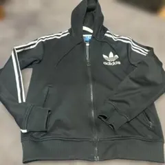 アディダスオリジナルス　ジップパーカー