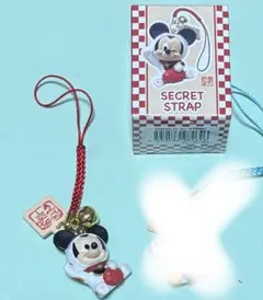 ミッキーマウス　ディズニーストア　2025お正月　シークレットストラップ