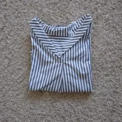 ペルルペッシュ　ストライプ Vネック 長袖シャツ