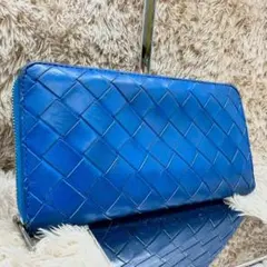 【美品】ボッテガヴェネタ マキシイントレチャート 長財布 ブルー RFID