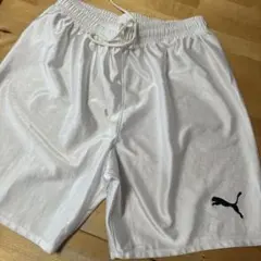 美品❗️即日匿名発送❗️プーマ　白　短パン　M
