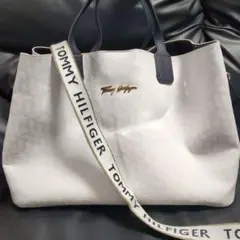 Tommy Hilfiger ショルダーバッグ ホワイト トミーフィルフィガー