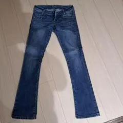 BURBERRY　 デニムブルー スリムフィットジーンズ