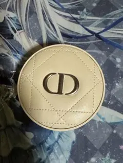 Dior スキンフォーエバークッションパウダー ラベンダー