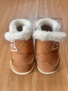 New Balance ブラウン ベビーブーツ