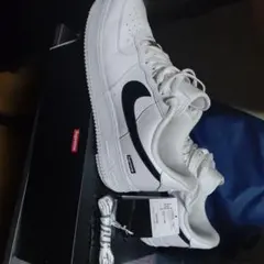 Supreme × NIKE AIR FORCE 1 