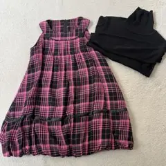 ジャンバースカート 黒とピンクのチェック柄