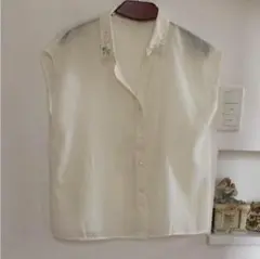 新品✴︎アル シーヴ ブラウスのサムネイル