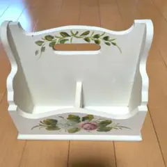 カントリー雑貨 木製ラック ホワイト花柄トールペイント完成品のサムネイル