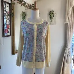 イエロー 花柄 ボタン付きカーディガン