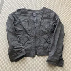 ナチュラルビューティーベーシック カーキノーカラージャケット 前面ポケット付き