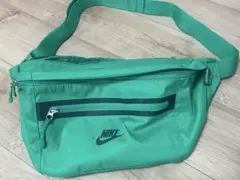 Nike グリーン ボディバッグ