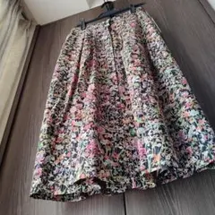 リバティプリント☆アマカ☆花柄ロングスカート 黒地 新品38