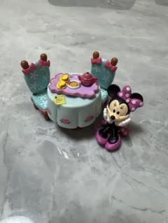 東京ディズニーリゾート　ミニーマウス テーブルセット