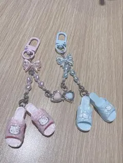 サンリオ　ハローキティ　シークレットキーホルダー　スリッパ