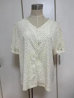 【JUNOAH】Lサイズ☆ノーカラーブラウス　＊D