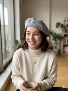 Bershka（ベルシュカ）グレー秋冬帽子ベレー帽のサムネイル