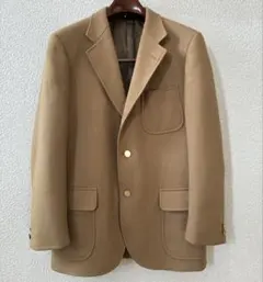 ベージュ テーラードジャケット 2つボタン