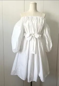 Merlette マーレット オフショルダー ワンピース 白のサムネイル