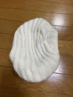 ホワイト ニット帽