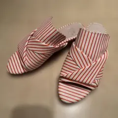 Carissimo alte ストライプ サンダル ミュール