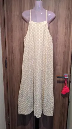 FREAKS　STORE　フラワーストレッチキャミワンピ（ベージュ）