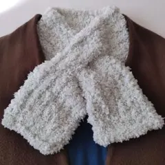 ◆ハンドメイド◆緑色　ふわもこなミニマフラー　ニット　棒針手編み