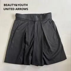 【ビューティー&ユース】タック入りハーフパンツ　日本製　黒　ブラック　オシャレ