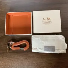 COACH　キーホルダー　未使用　箱付きのサムネイル