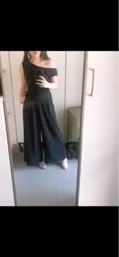 リエンダオフショルダー ブラック パンツセットアップ