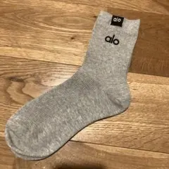 alo yogaソックス