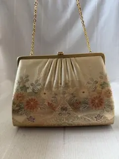 花柄刺繍 ゴールド クラッチバッグ