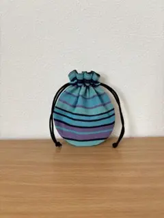 ハンドメイド作品　まあるい小さな巾着袋