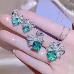 Emily Temple cute グリッターホロスコープシリーズ ネックレス - メルカリ