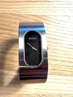 【美品】GUCCI 2400L シルバーバングルウォッチ ブラック文字盤 2025年最新】GUCCI 時計 2400Lの人気アイテム - メルカリ