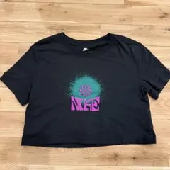 【美品】NIKE クロップドTシャツ