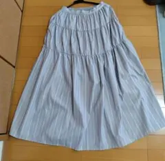 青と白のストライプ フレアロングスカート