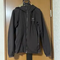 ARC'TERYX ブラック マウンテンパーカー S/P（今年カナダで購入