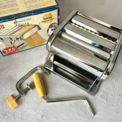 Item thumbnail for item bafbf501-dc22-4dd0-a3a3-abc8ff371f0a