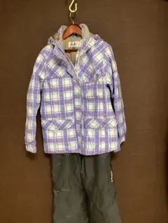 スノーボード•スキーウェア女性用 ellesseサイズM グローブサイズS美品