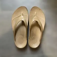 OOFOS Oolala ウーフォス ウーララ Taupe トープ 24cmのサムネイル