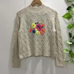 マックスアンドコー 花刺繍 ケーブルニット ホワイト M MAX&Co.のサムネイル